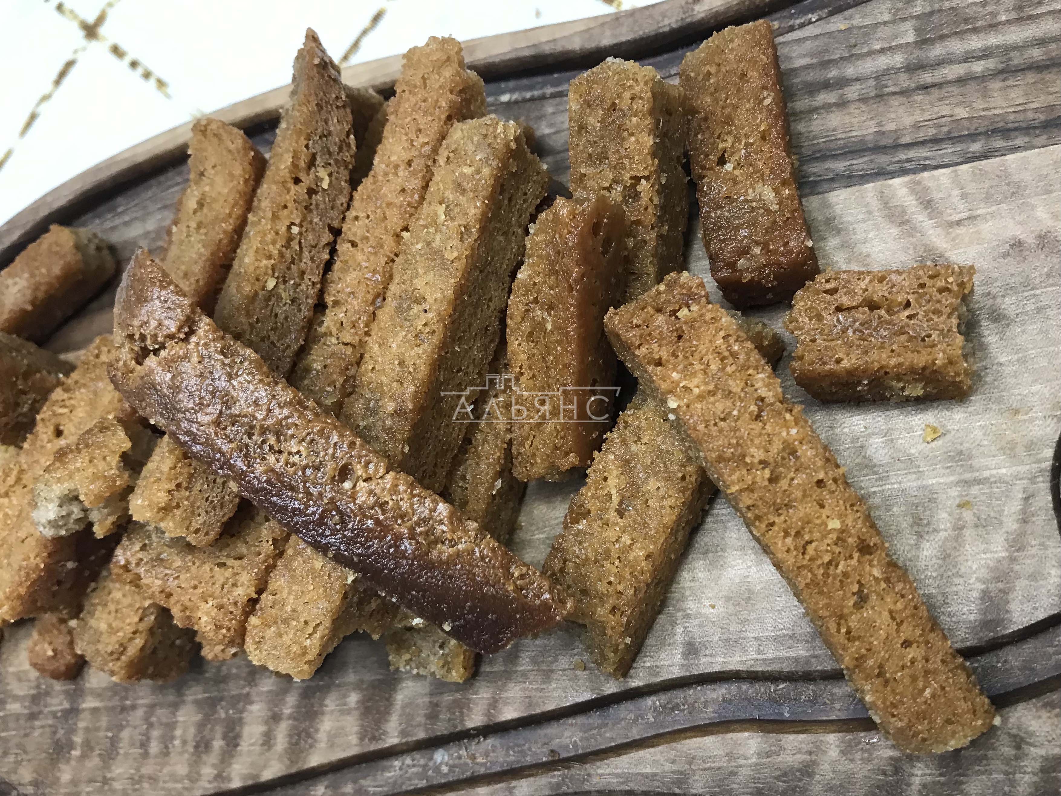 Деревенские гренки с чесноком во Владикавказе