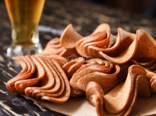 Ресторанные гренки с холодцом и хреном: Ресторанные гренки со вкусом стейка